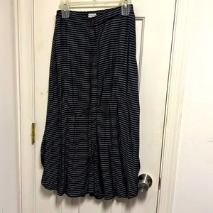 Merona:high waisted, mid length skirt